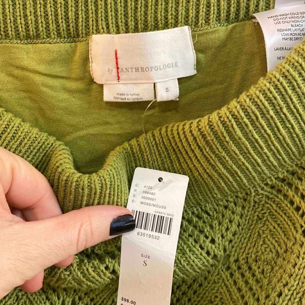 NWT crochet (I think) green skirt.  Sexy hippie grinch vibes 🤣.